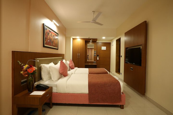 Room 8 of 36