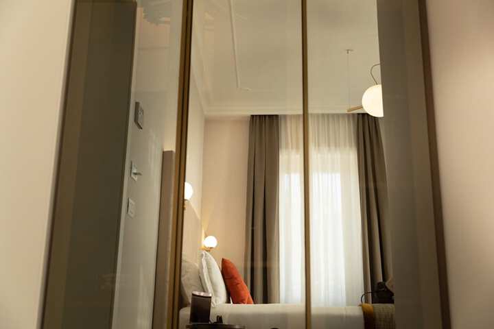 Room 39 of 147