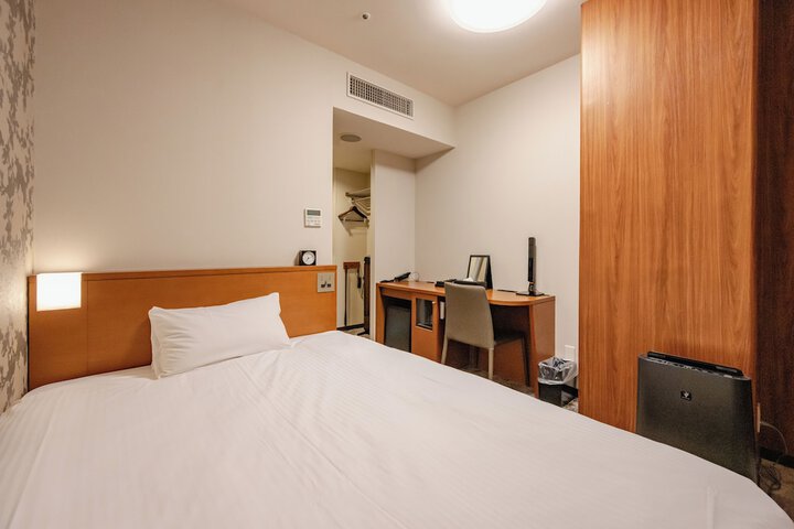 Room 15 of 56