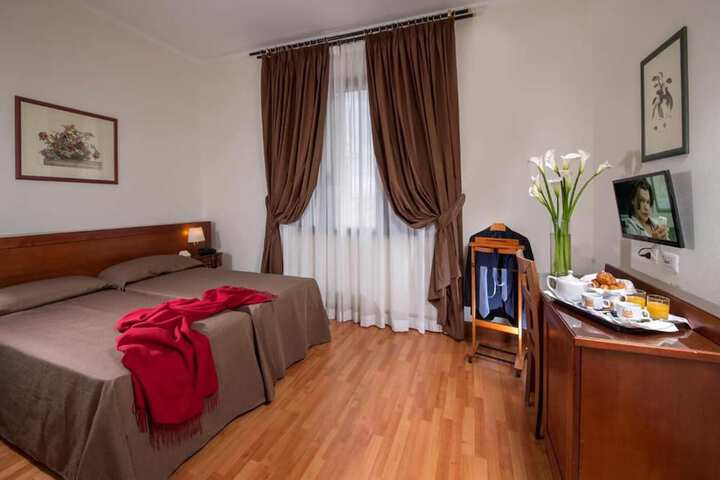 Room 16 of 49