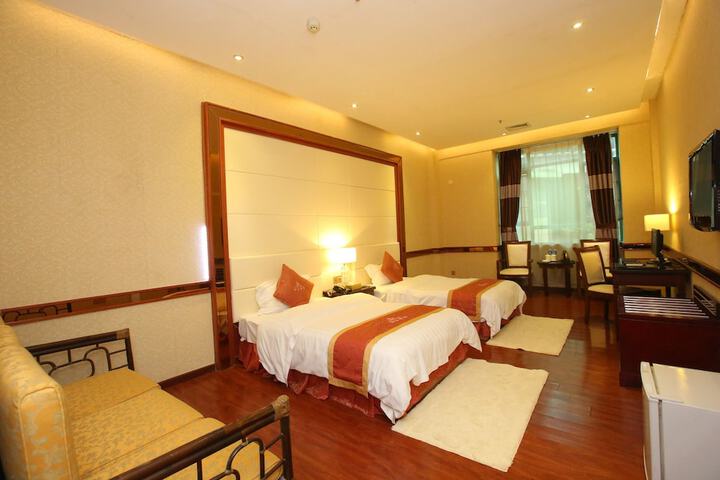 Room 13 of 29