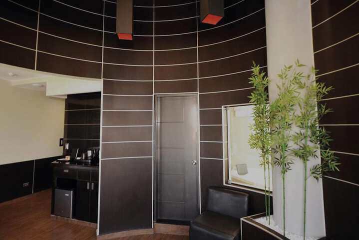 Room 13 of 46