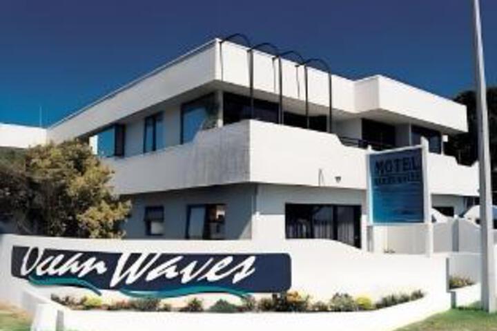Ocean Waves Hotel