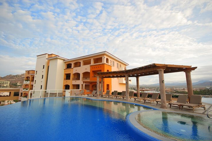 Hotel Pool