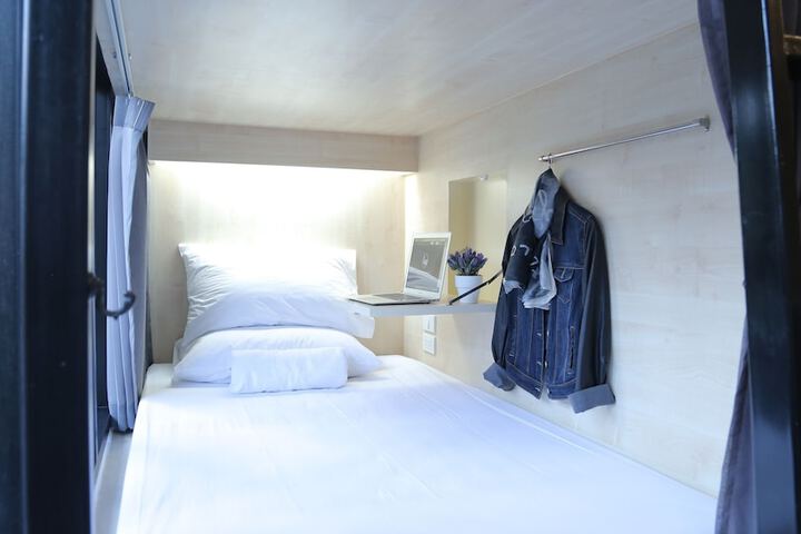 Room 11 of 46