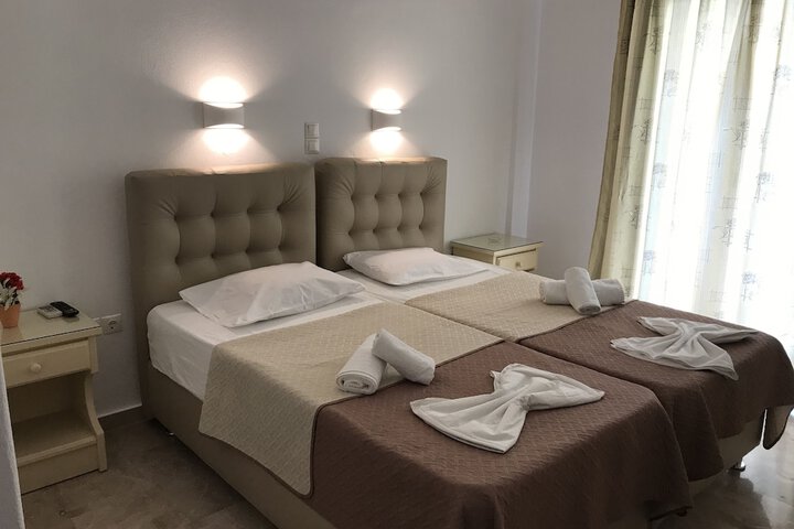 Room 10 of 39