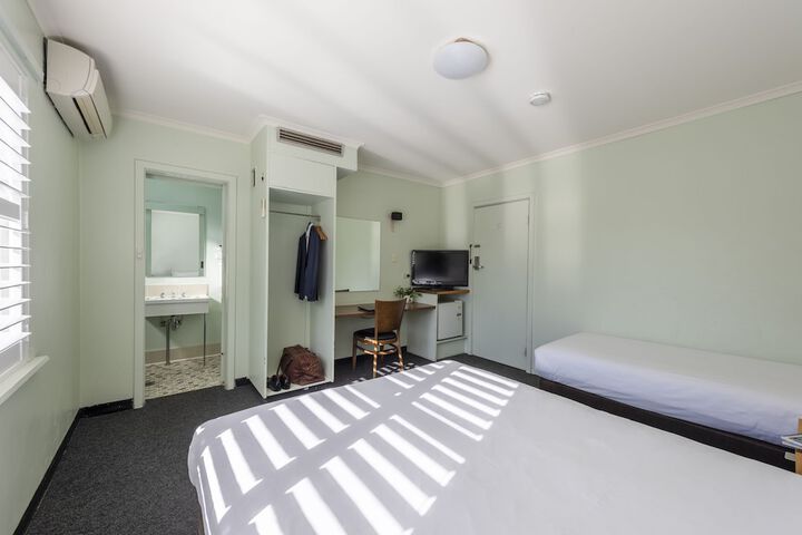 Room 11 of 45