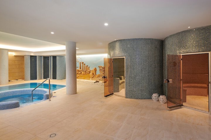 Relaxing Spa