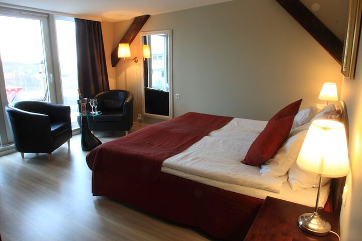 Room 9 of 44