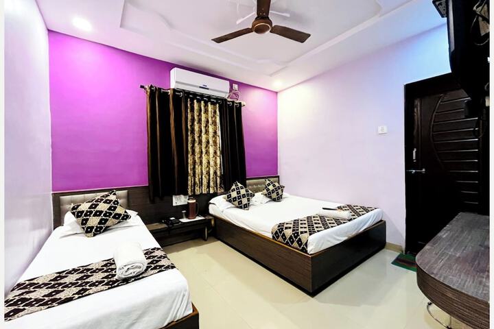 Room 15 of 21