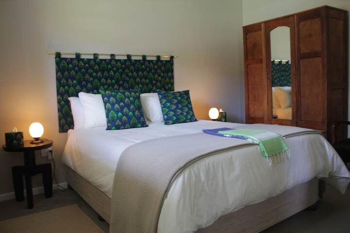 Room 4 of 51