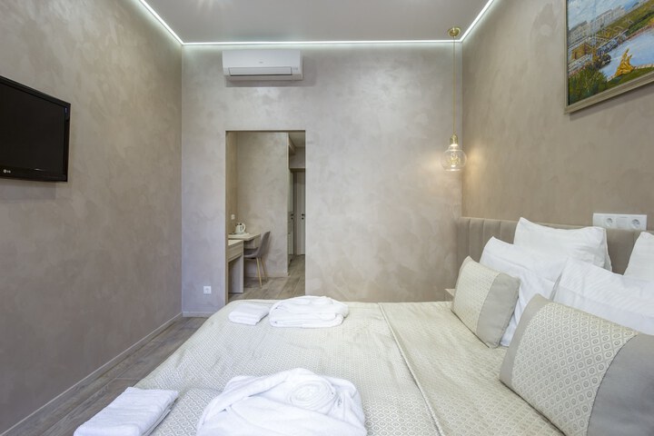 Room 18 of 67