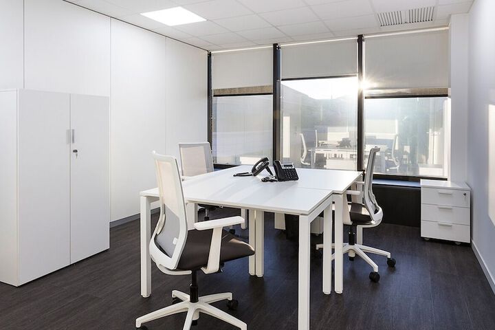 Business Center 2 of 2