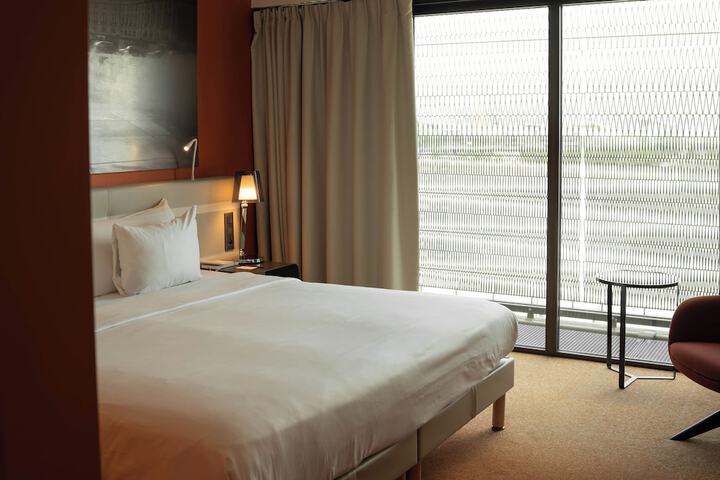 Room 20 of 134