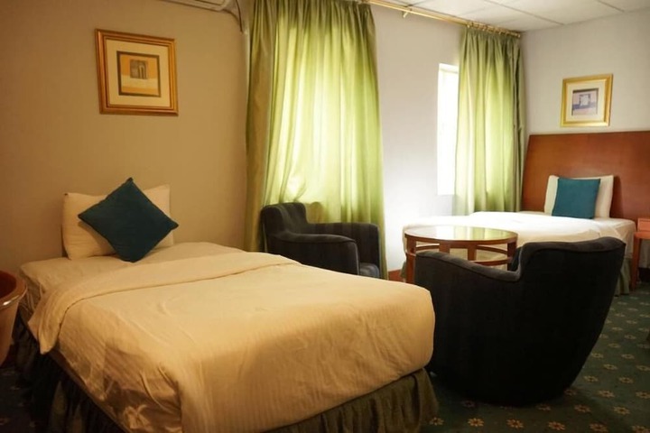 Room 16 of 49