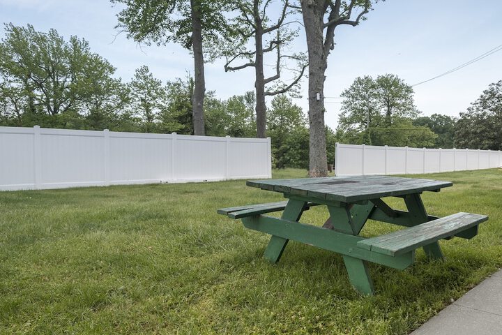 Property Grounds 23 of 26