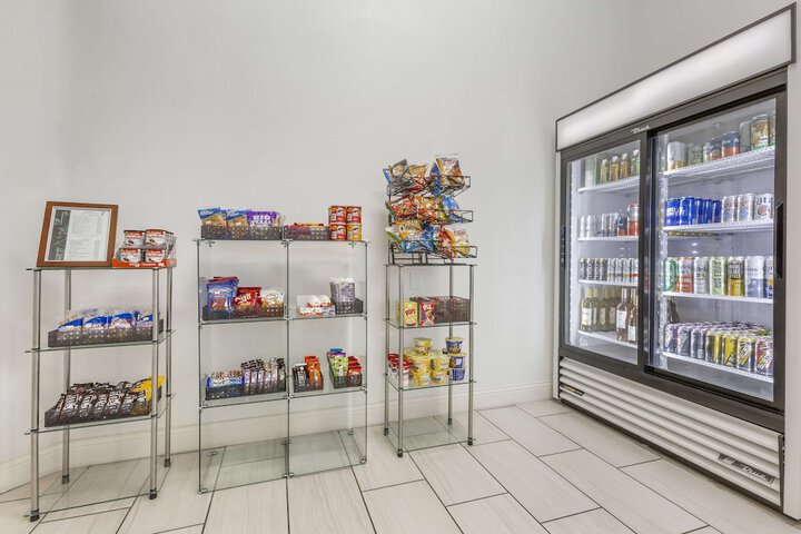 Snack bar