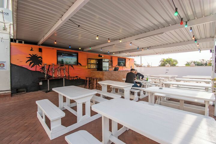 Lounge 18 of 20