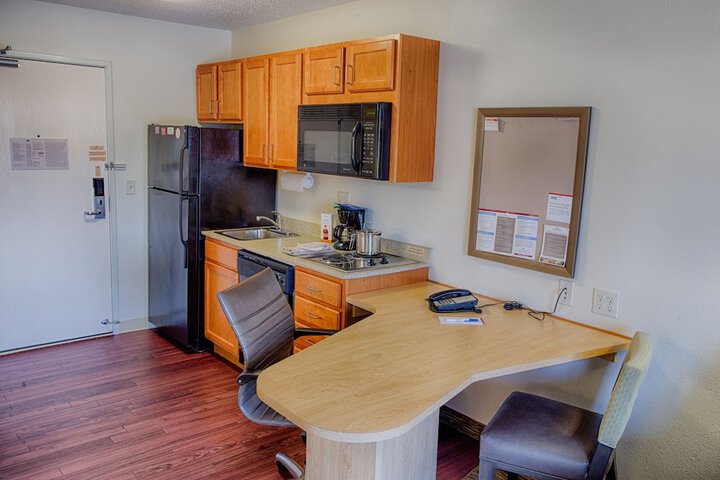 1 Queen Studio Suite (40 of 42)