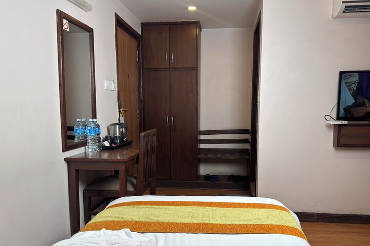 Room 19 of 50