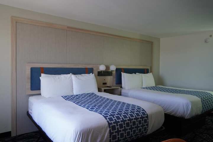 Room 2 of 11