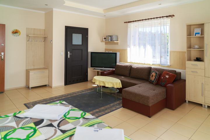 Room 13 of 36