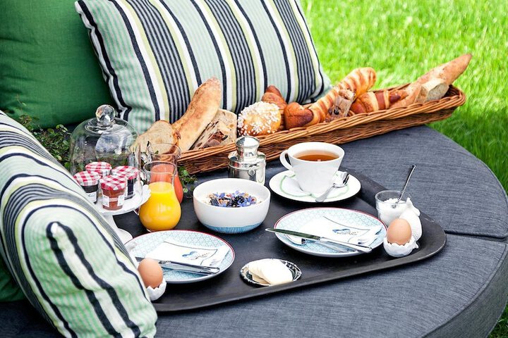 Breakfast/Coffee Service 26 of 28