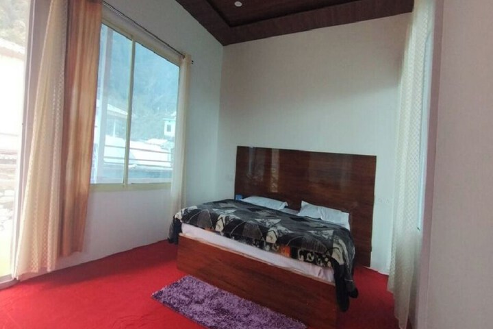 Room 5 of 29