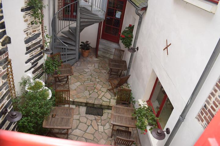 Terrace/Patio 23 of 27