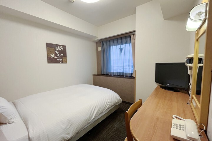 Room 3 of 26