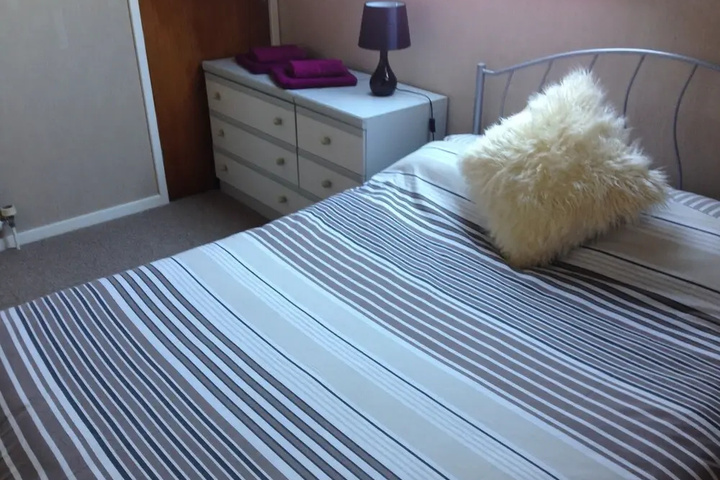 Room 3 of 10