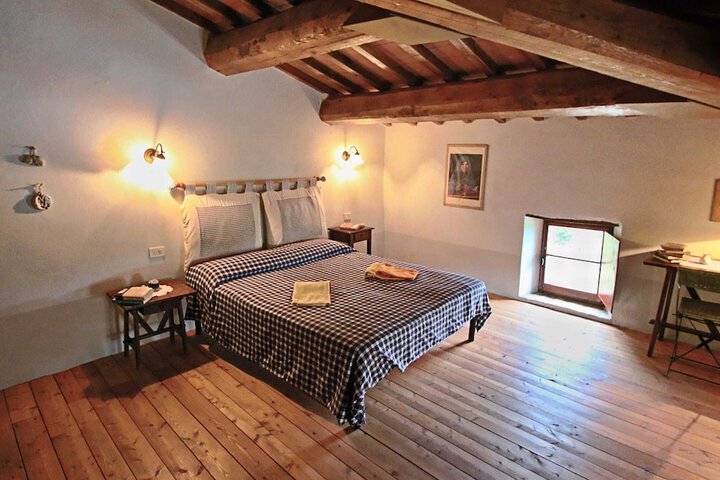 Room 16 of 118