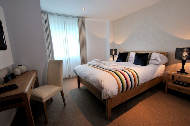 Room 3 of 58