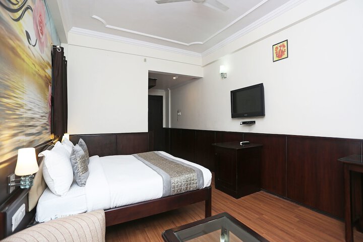 Room 15 of 19