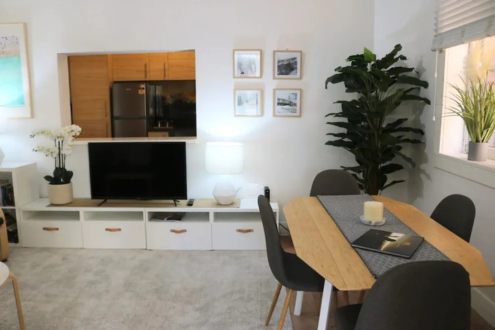 Room 3 of 19