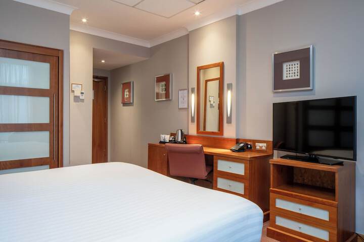 Room 36 of 152