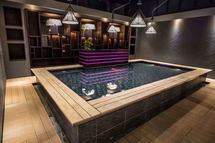 Spa 25 of 31