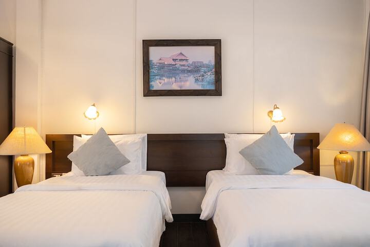 Room 45 of 159
