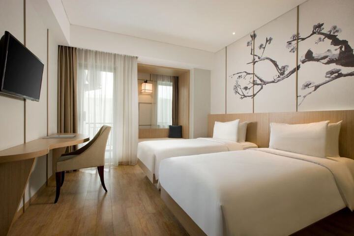 Room 14 of 42