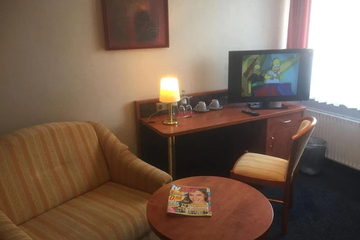 Photo 7