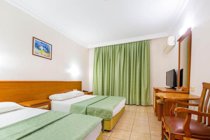 Room 14 of 41