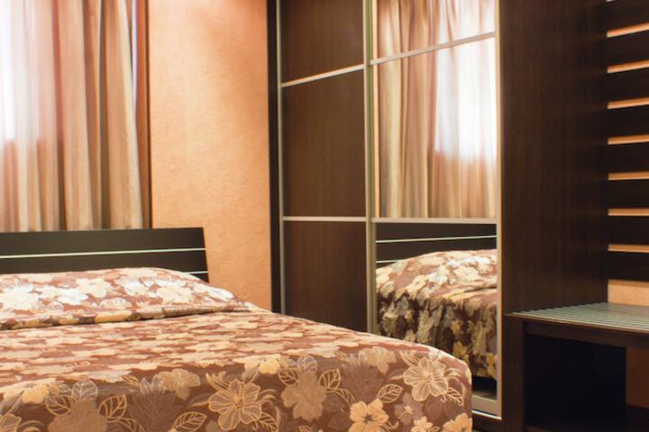 Room 8 of 66