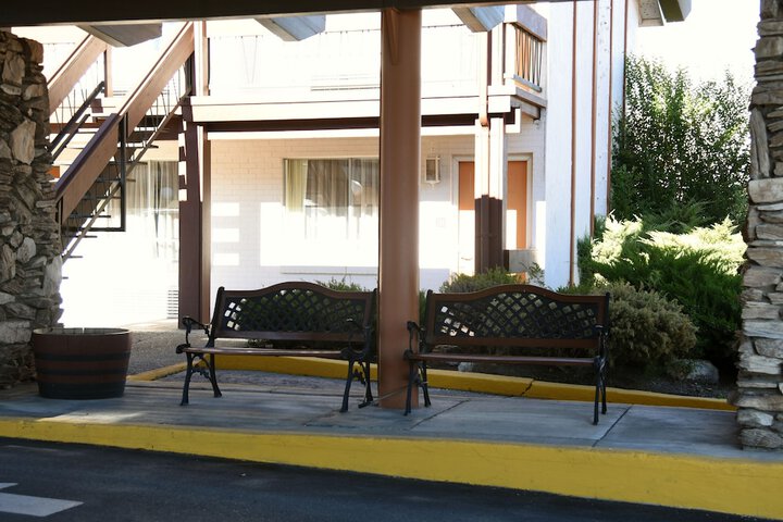 Terrace/Patio 30 of 34