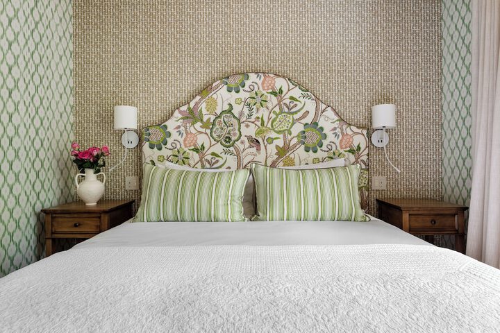 Luxury King Bed (32 of 67)
