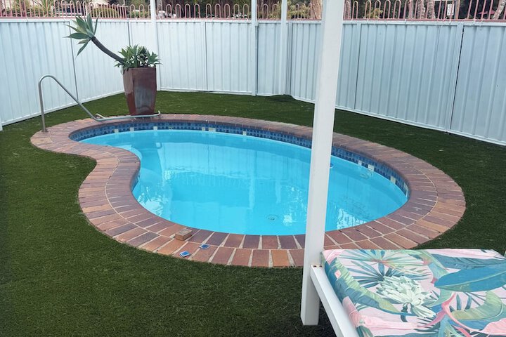 Pool 23 of 29