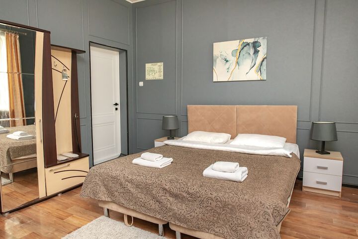 Room 20 of 62