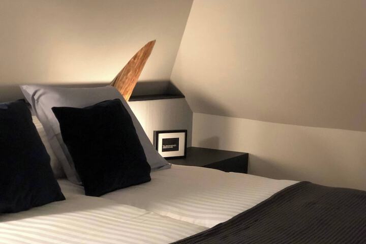 Room 25 of 65