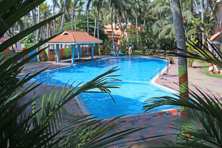 Pool Hotel