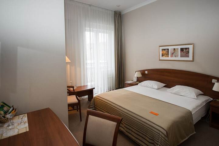 Room 16 of 61