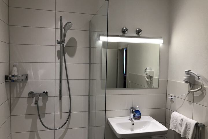 Room 20 of 36